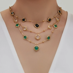 Three-layer 18k gold plated stainless steel necklace set with square emerald crystal pendants