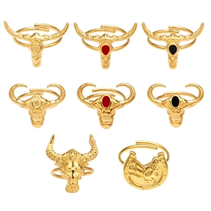 Anelli regolabili in acciaio inossidabile placcato oro 18k con disegni di toro e ferro