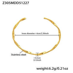Detailed size specifications for the golden twisted stainless steel open bangle bracelet