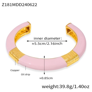 Vista tecnica del bracciale smaltato con larghezza 0.85cm e diametro 5.5cm