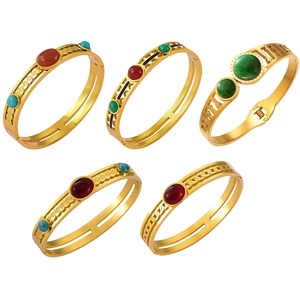 Bracciali rigidi dorati in acciaio con agata rossa naturale e pietre turchesi