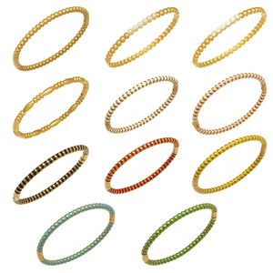 11er Set geometrische goldene Perlenarmbänder mit Emaille und Zirkonia Akzenten