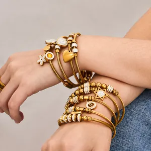 Bracciale Rigido in Acciaio Inossidabile Geometrico con Ciondolo in Strass Placcato Oro 18K Cuore Stella Fiore Infinito Donna