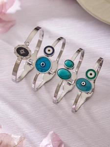 Détails de l'ensemble de bracelets œil protecteur en argent avec turquoise et étoiles