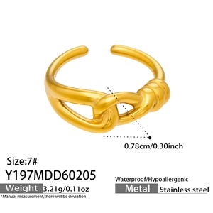 Macro detail of waterproof gold knot ring showing 0.78cm width and 3.21g weight
