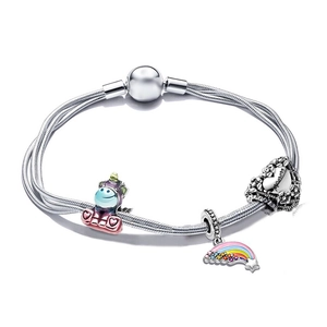 Bracciale a catena serpente multifilo in argento con ciondoli a cuore rosa, arcobaleno e Mommy