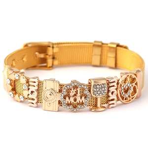 Bracelet à maille dorée pour femme avec breloques Mom et cristaux blancs brillants