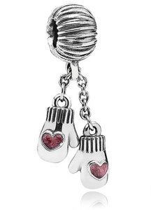 Detailed view of silver mitten charms with pink glitter hearts for winter bracelets