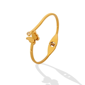 Polished 18K gold-plated spring bangle featuring a matte butterfly and zircon detail