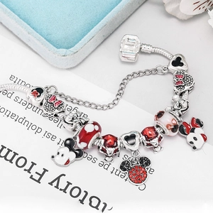 Bracelet à chaîne serpent argentée pour femme avec breloques Mickey et perles rouges