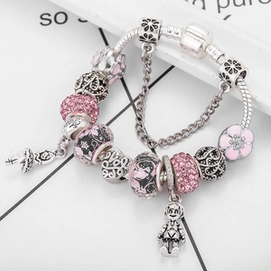 DIY Bettelarmband im Pandora-Stil mit rosa Kristallen, Herzperle und Mädchen-Anhänger