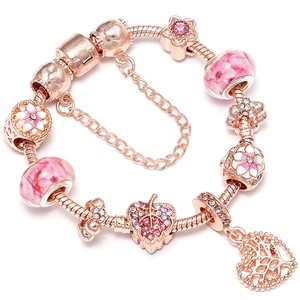 Bracelet à breloques en or rose avec perles en verre roses, pendentif feuille et cœur