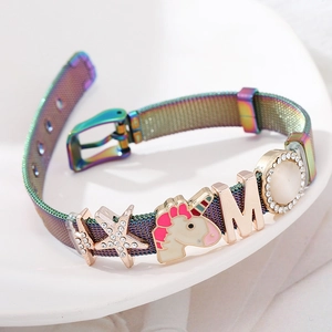 Regenboog mesh roestvrijstalen armband met eenhoorn, ster en letter M hangers voor dames
