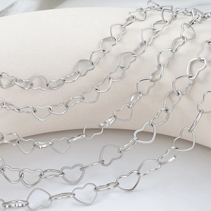 Cadena de eslabones de corazón en acero inoxidable plateado pulido para joyería artesanal DIY