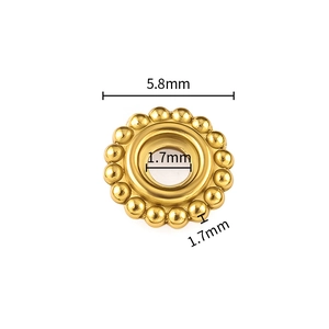 Detailoverzicht van 5,8mm vergulde roestvrijstalen kraal met een gat van 1,7mm
