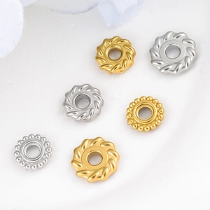 Gouden en zilveren roestvrijstalen afstandhouders voor DIY sieraden maken