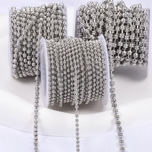 Cadena de cuentas de acero inoxidable plateado en rollos para joyería artesanal