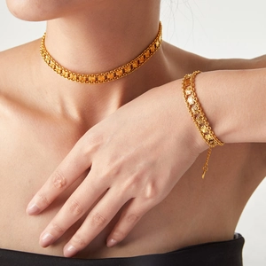 French design gold plated multi-layer textured jewelry set with necklace and bracelet