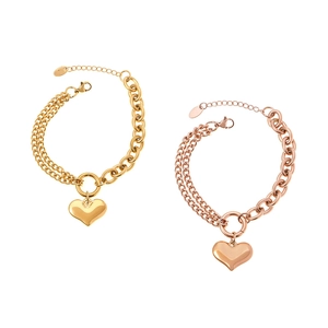 Pulsera corazón de estilo francés bañada en oro de 18k con diseño de cadena asimétrica