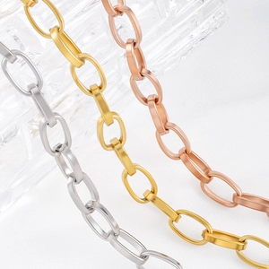 Cadenas de eslabones ovalados de acero inoxidable en plata oro y oro rosa mate