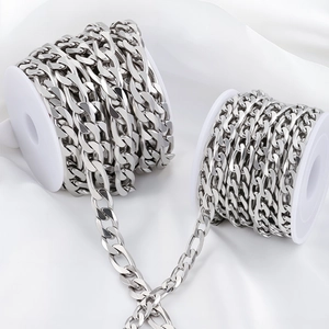 Cadenas de eslabones cubanos de acero inoxidable plateado en dos anchos para joyería DIY