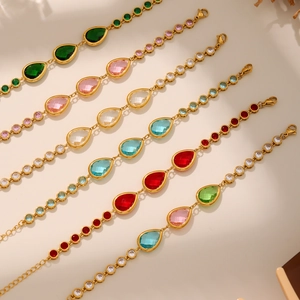 Bracelet raffiné en acier doré serti de zircons 5A et cristaux en forme de poire