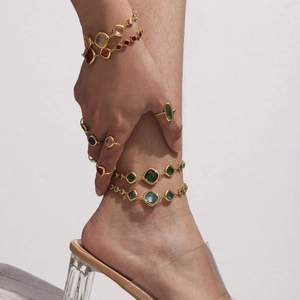 Ensemble bracelet et bague en acier doré avec pierres de cristal facettées colorées