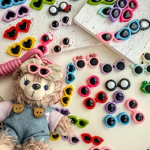Colorful heart-shaped resin mini glasses and doll accessories for DIY crafts and decor