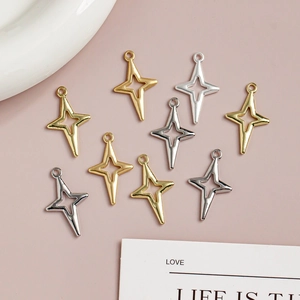 Pendentifs étoiles évidées à quatre branches en or et argent pour bijoux DIY