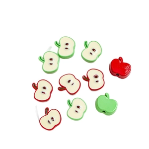 Perles de pomme rouges et vertes en résine avec tranches pour la création de bijoux DIY