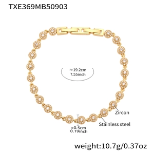 Détails du bracelet en acier inoxydable doré avec zircons et mesures des maillons