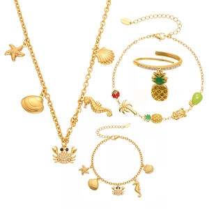 Parure de bijoux océan en acier inoxydable doré avec pendentifs crabe et étoile de mer