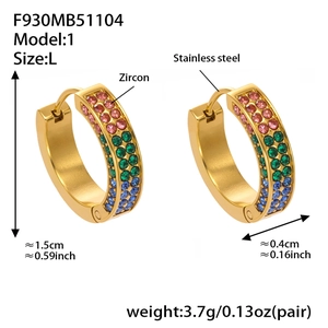 Detailed size specifications for U-shaped gold earrings with colorful zircon inlay