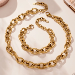 Ensemble collier et bracelet à grosse maille gourmette en acier inoxydable plaqué or 18 carats