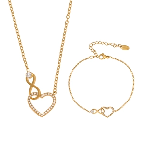 Set elegante di collana e bracciale cuore e infinito placcato oro 18k con zirconi cubici