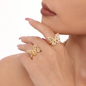 Mode Eleganter Schmetterling Offener Ring 18K Vergoldet Kupfer Zirkonia Ausgehöhlt Ring Für Damen Hochzeit Party Täglich Schmuck