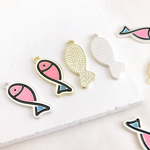 Cute cartoon alloy fish pendants for DIY bracelets in pink and blue enamel finish