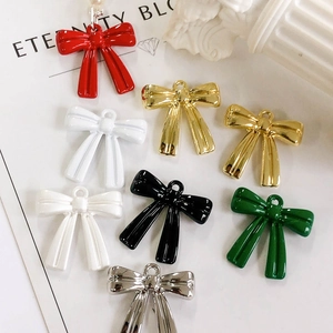 Colgantes de Aleación Simple Esmalte de Colores con Forma de Lazo para Hacer Collares y Pulseras DIY Accesorios de Joyería Dulce