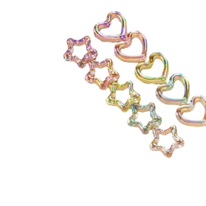 Ciondoli olografici in acrilico a cuore e stella con sfumatura arcobaleno per gioielli DIY
