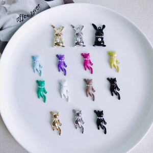 Simpatici Ciondoli Animali in Lega Coniglio Gatto Con Künstliche Perle Sintetiche Smaltate Colorate Pendenti per Creazione Gioielli DIY