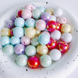 Bunte 15mm irisierende Acrylperlen für DIY-Schmuck und Handyketten Bastelmaterial