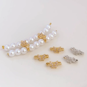 Cuentas Espaciadoras de Mariposa de Cobre Bañado en Oro con Strass y Perlas Artificialas para Creación de Joyería DIY
