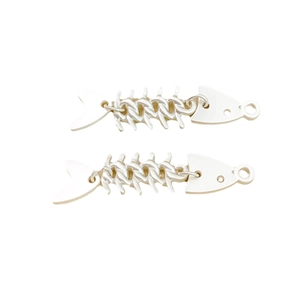 Coppia di portachiavi creativi a forma di lisca di pesce in metallo argento lucido
