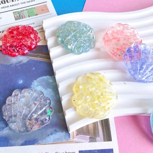 Ciondoli a conchiglia in resina glitterata multicolore per fermagli e gioielli DIY