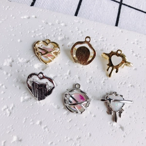 Y2K punk style heart and star pendants in gold and silver for DIY jewelry making