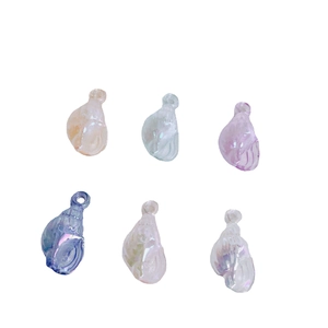 Lichtdurchlässige Acryl-Muschelanhänger in sechs Farben für DIY-Halsketten und Armbänder