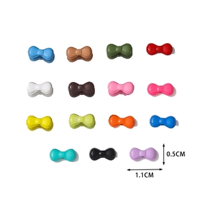 Kleurrijke 1,1 cm vlinderbedeltjes voor DIY-sieraden en haaraccessoires maken