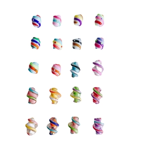 Gekleurde handgemaakte glazen kralen met regenboogstrepen en spiraalpatronen voor DIY-sieraden
