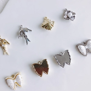 DIY sieraden hangers set met vlinder en vogel ontwerpen in goud en zilver finish