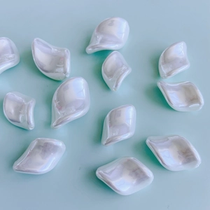 French Retro Irregular Acrylic Artificial Pearl Beads For DIY Jewelry Making Iridescent White Silver Twisted Shape Charms Accessories